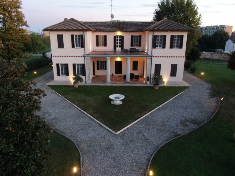 Il giardino della villa